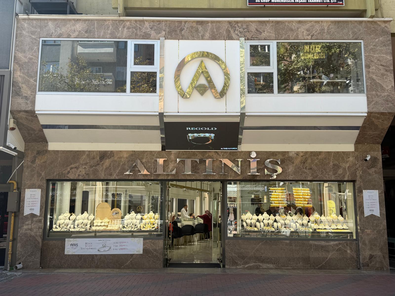 Altıniş Cumhuriyet Şube mağazası